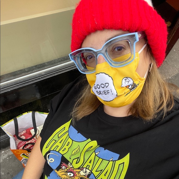 Meet your Posher, Laura - Picture 1 of 1